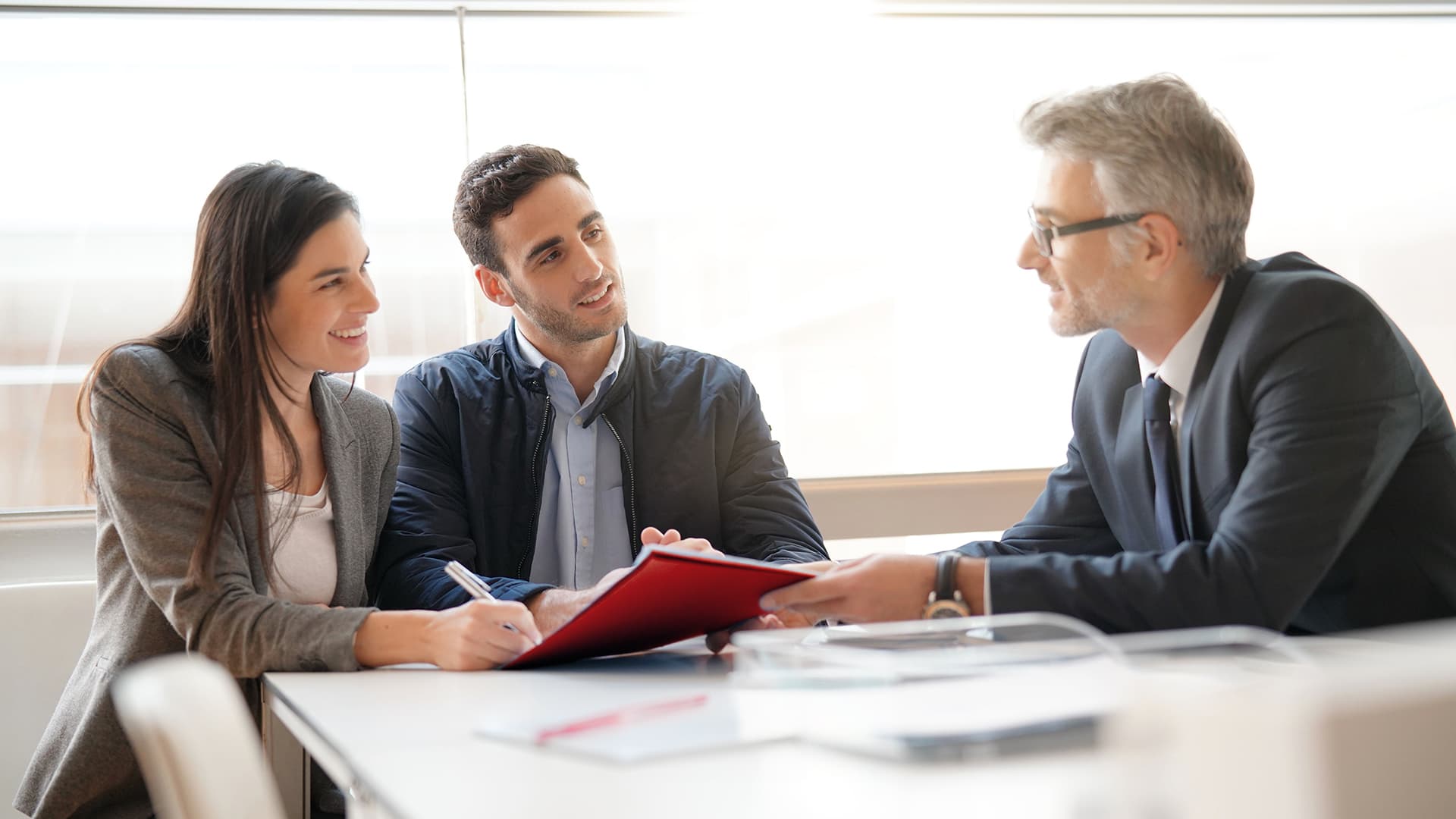 Diferencias entre agentes de seguros y corredores de seguros